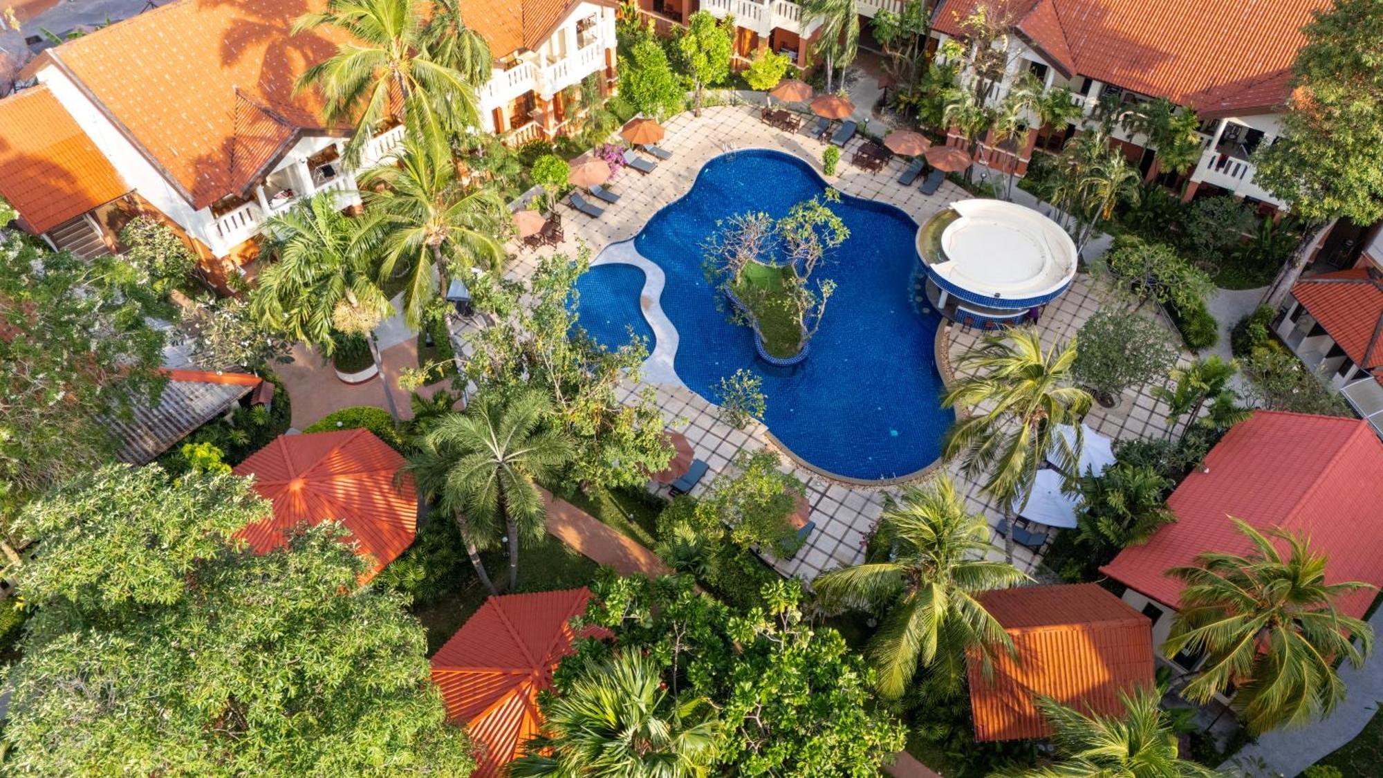 Phuket Leelavadee Hua Ting Resort Patong Dış mekan fotoğraf