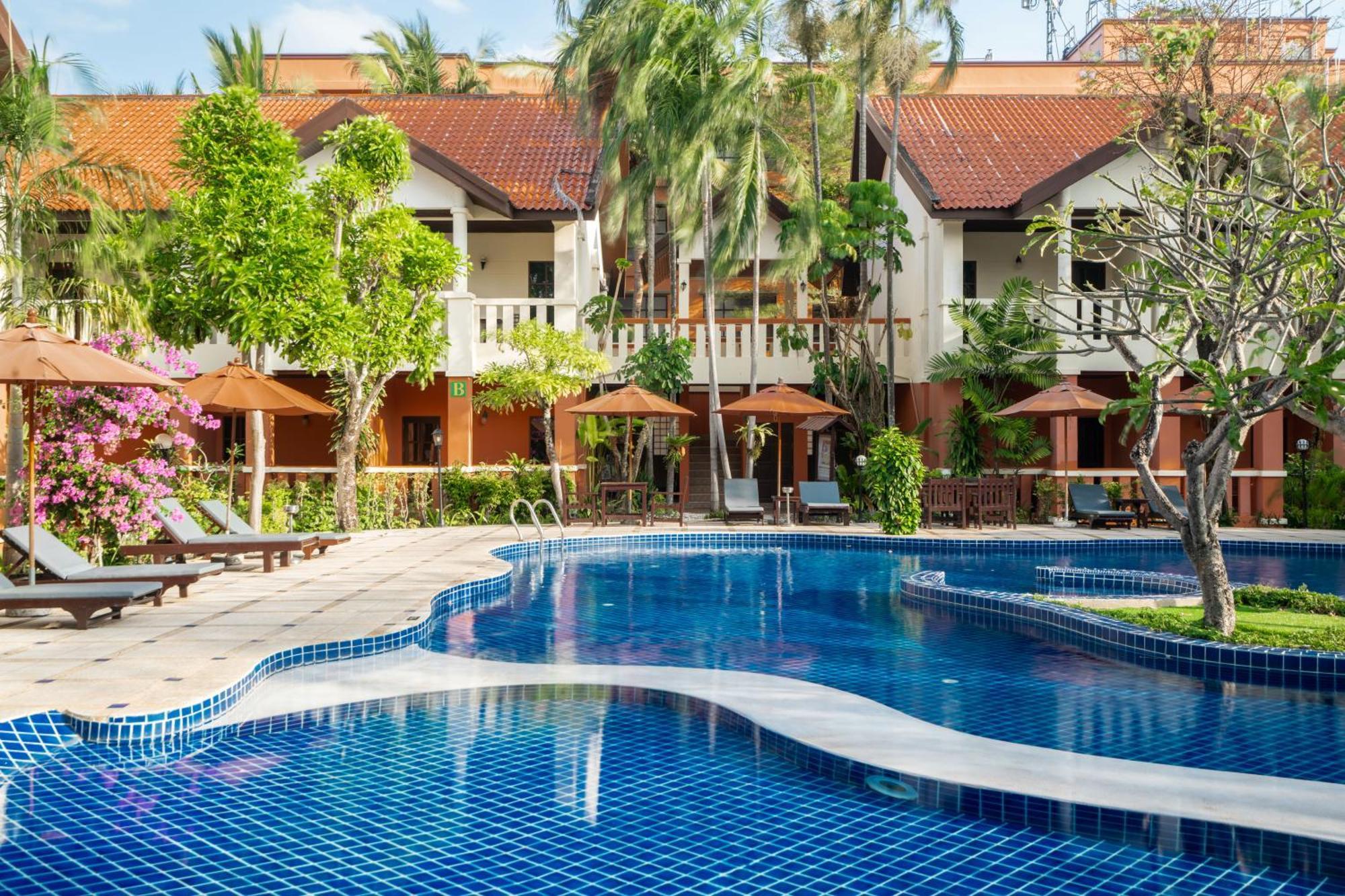 Phuket Leelavadee Hua Ting Resort Patong Dış mekan fotoğraf