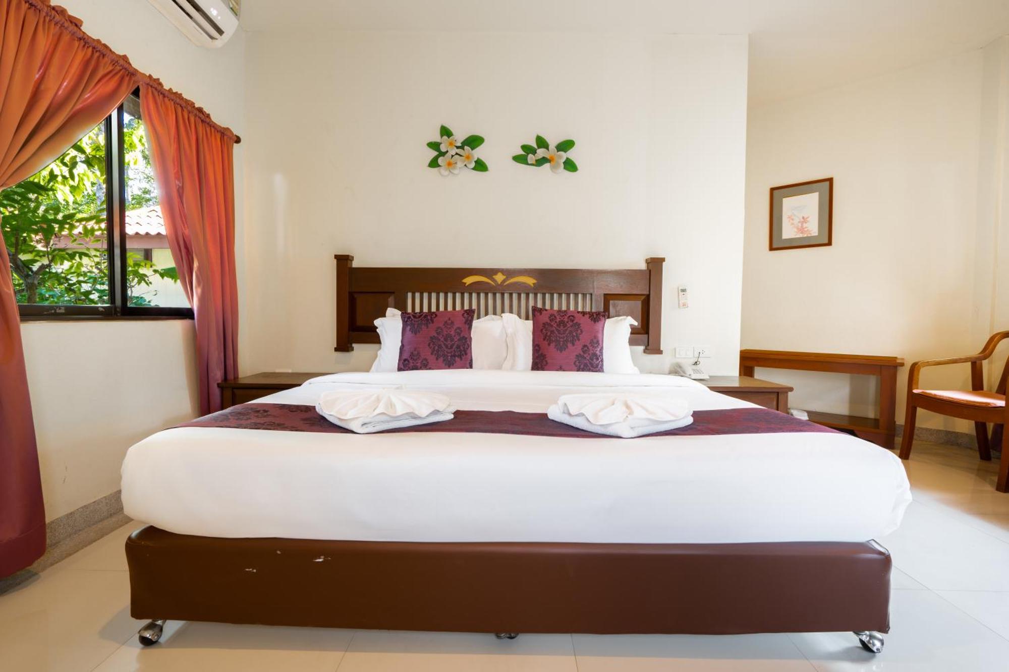 Phuket Leelavadee Hua Ting Resort Patong Dış mekan fotoğraf