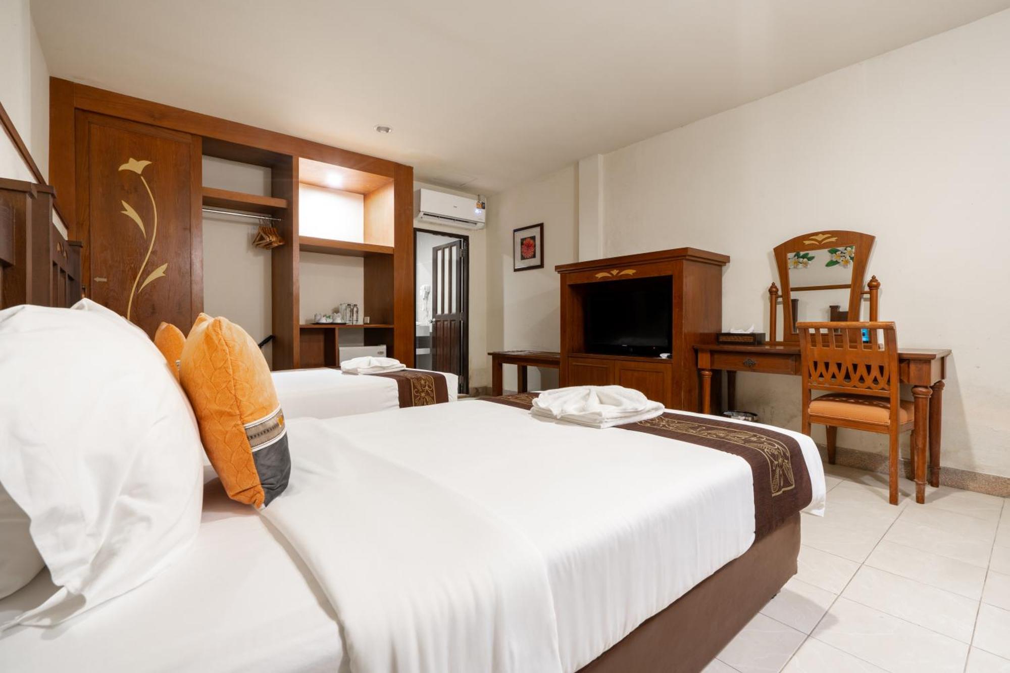 Phuket Leelavadee Hua Ting Resort Patong Dış mekan fotoğraf